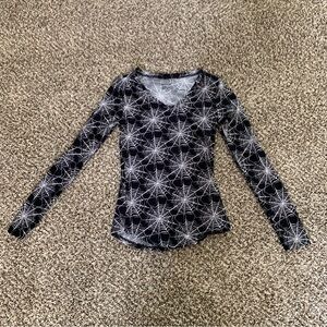 No Boundaries Black and White Spiderweb Long Sleeve Top, Size XS
